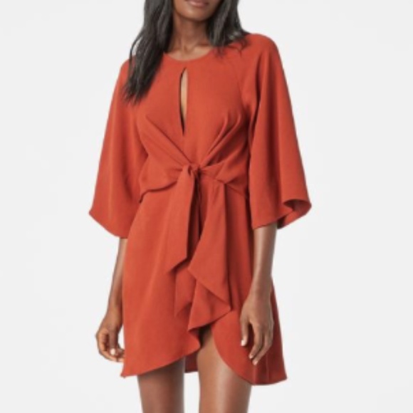 JustFab Dresses & Skirts - NWT JustFab Bell Sleeve Dress